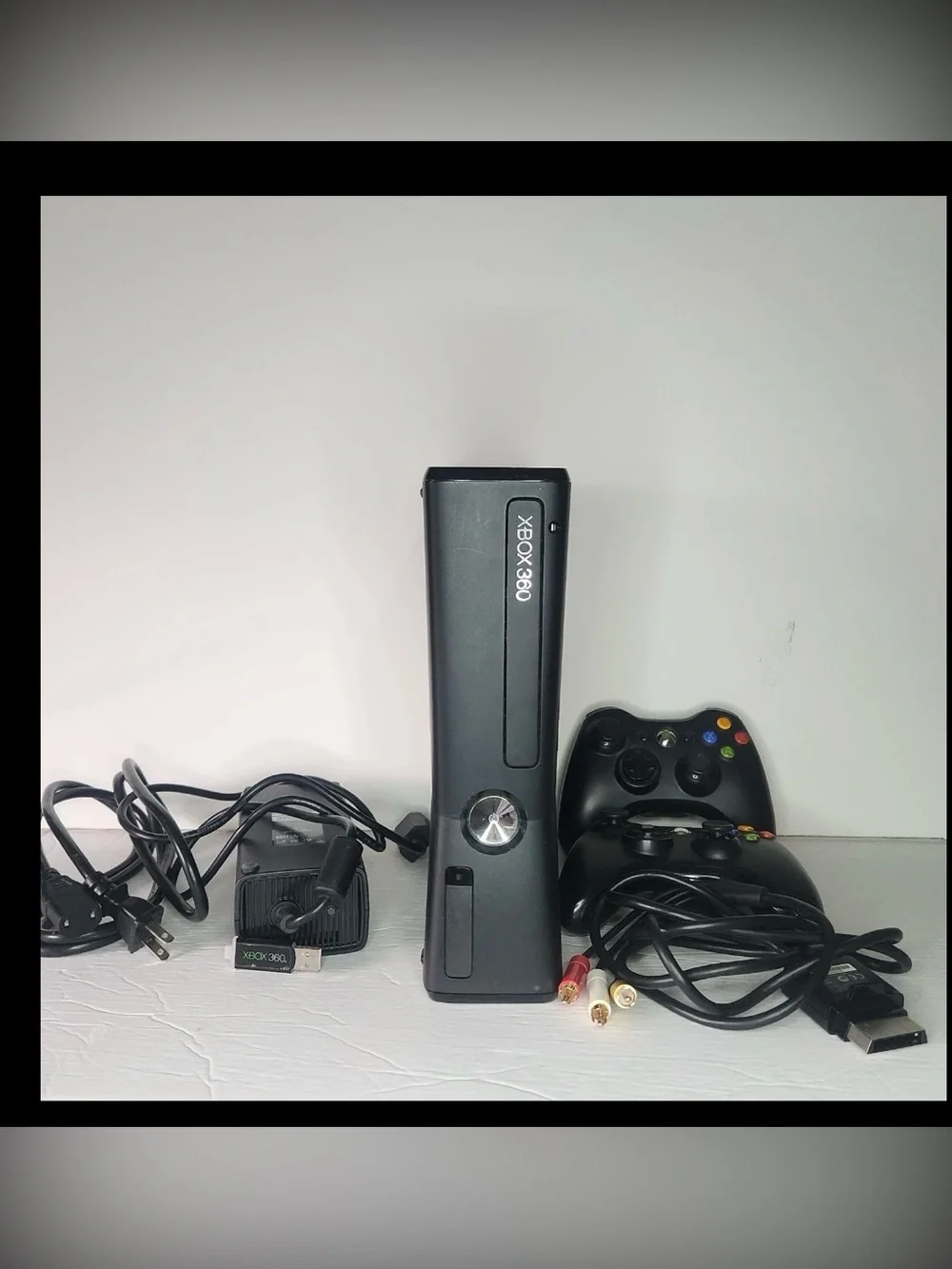 Xbox 360 4GB Console Bundle With 8 GB Xbox Memory Stick Tested & Working